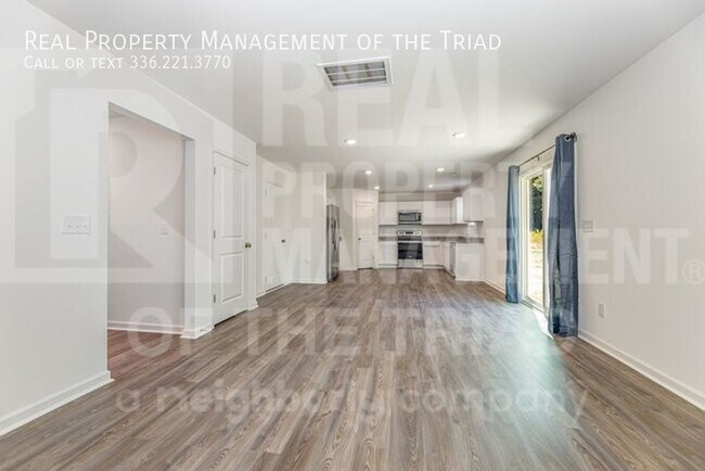 Building Photo - Brand New Construction Available in Lexing...