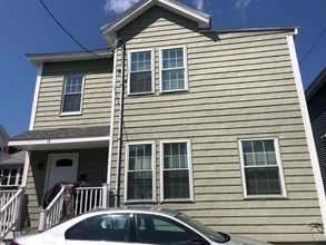 Building Photo - 18 Rockdale Ave