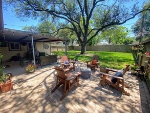 Building Photo - 4111 Hill Oak Dr