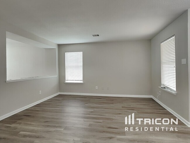 Building Photo - 22110 Orchard Dale Dr