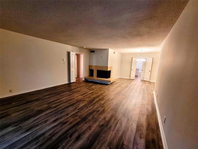 Foto del edificio - 2303 Ridgmar Plaza