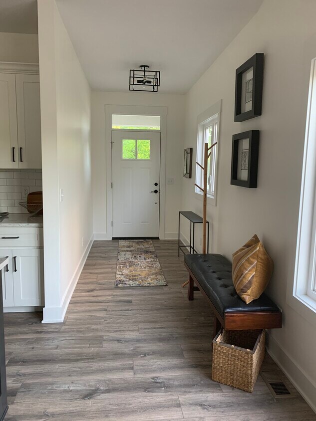 4386 Millpond Dr NE Unit 4386, Rockford, MI 49341 Condo for Rent in