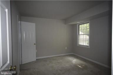 Building Photo - 102 Westwick Ct