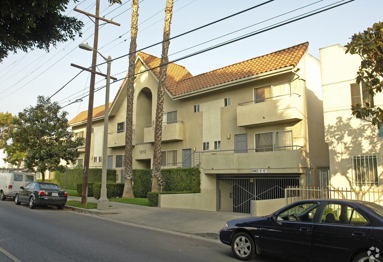 1212 N Gower St, Los Angeles, CA 90038 Apartments Los Angeles, CA