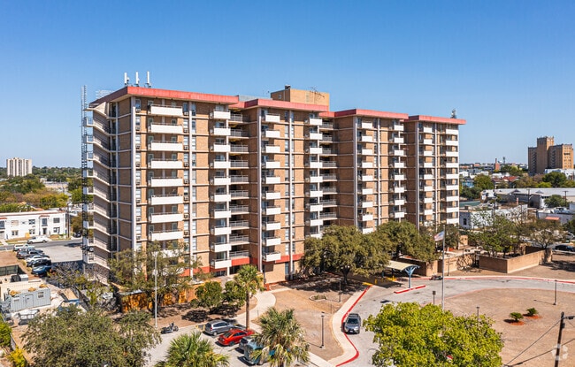 Foto del edificio - Villa Tranchese Apartments