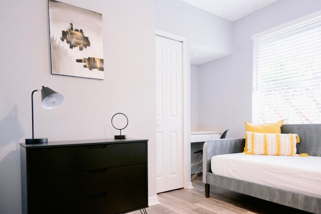 Photo - 2616 S Crystal Lake Dr Apartment