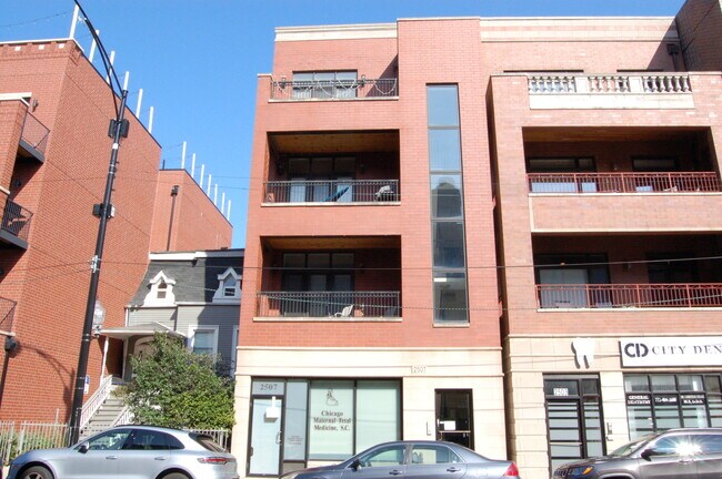 Foto del edificio - 2507 N Halsted St