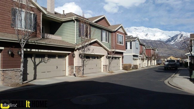 Building Photo - 1520 W 10 S