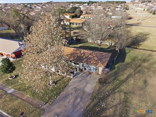 Foto del edificio - 610 Creek St