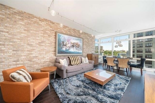 Foto del edificio - 1450 Washington St