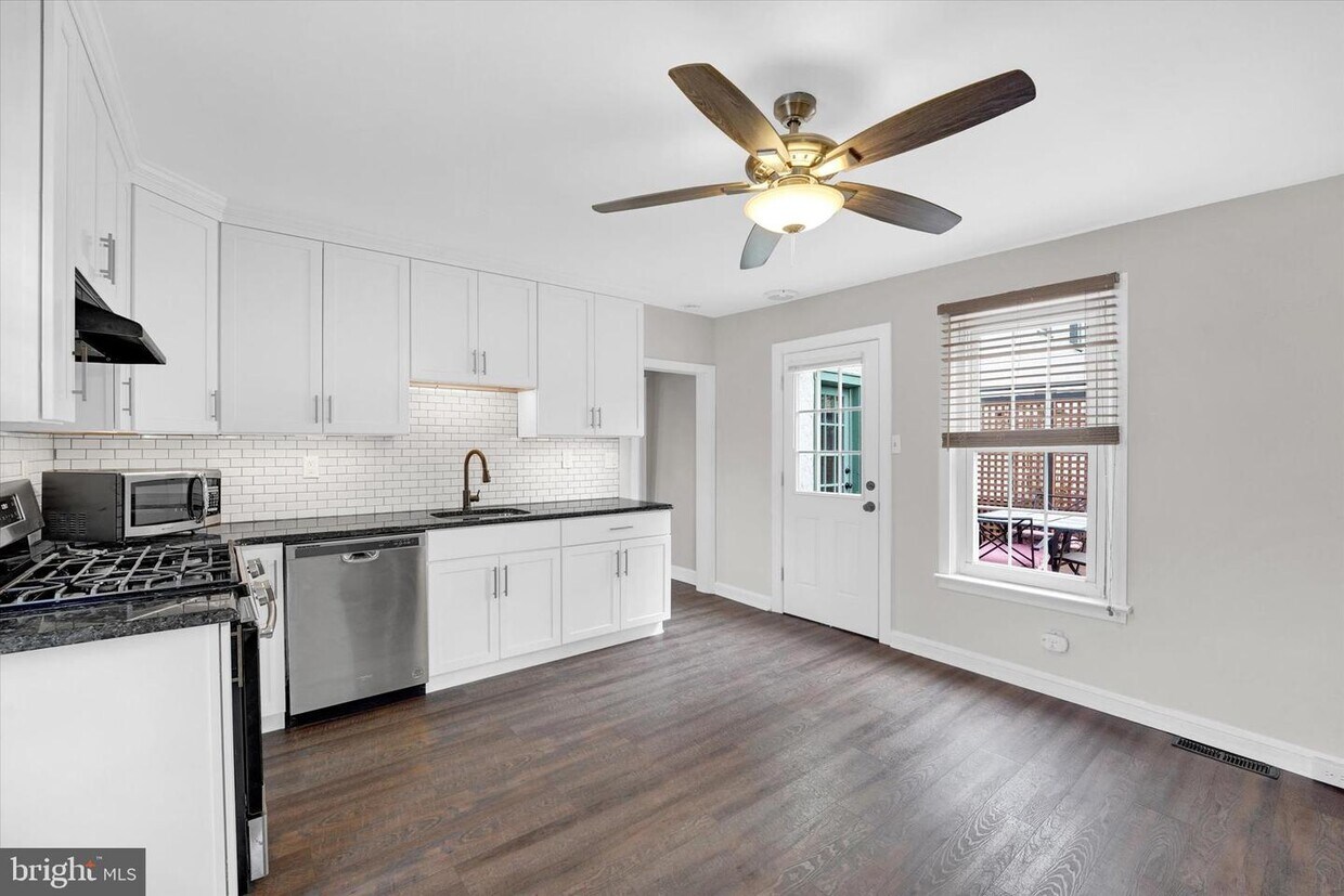 2560 Strasburg Rd, East Fallowfield Township, PA 19320 House Rental