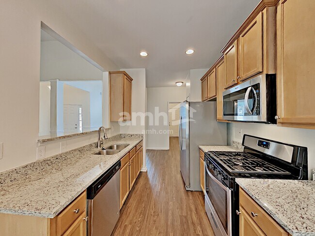 Foto del edificio - 77 Bedford Park Dr