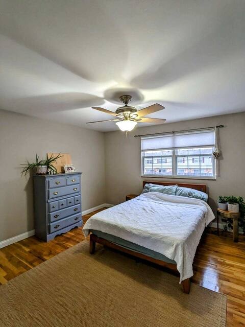 Foto del edificio - 829 McClain Rd