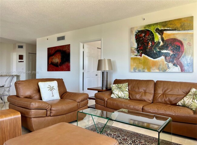 Building Photo - 651 Okeechobee Blvd