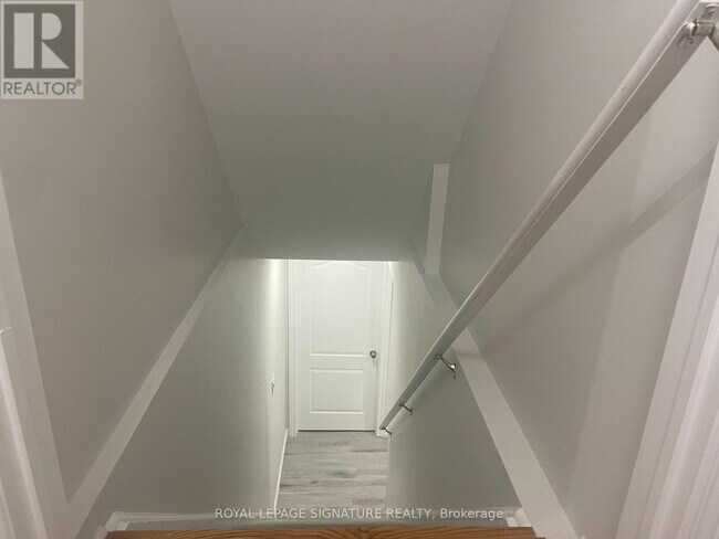 Photo du bâtiment - 99 Convoy Crescent