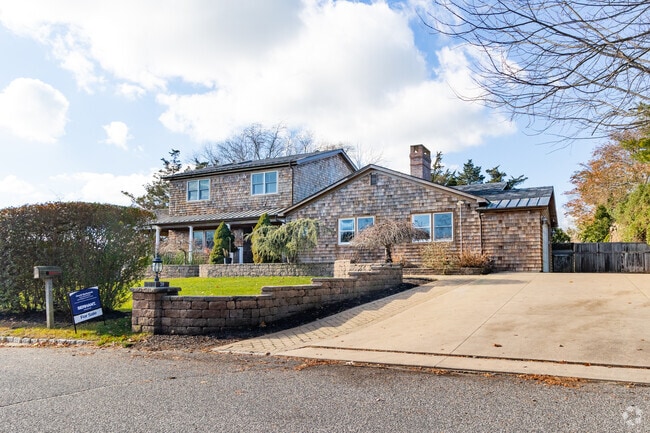 Excellent colonial style home in Hampton Bays.