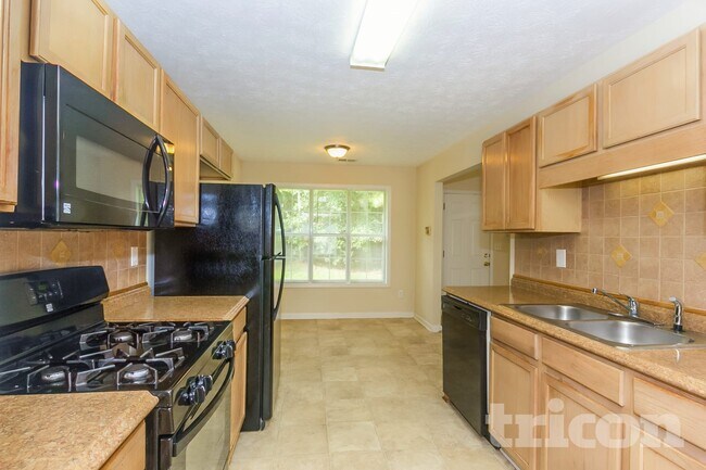 Building Photo - 2183 Harmony Lakes Ct