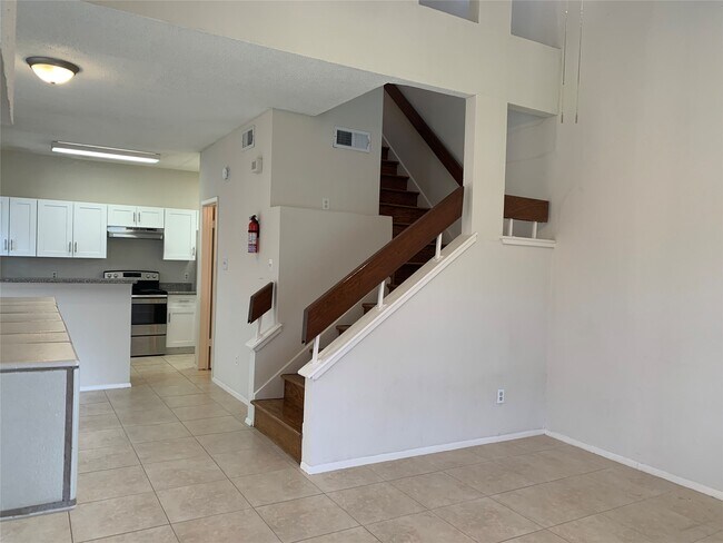 Foto del edificio - 2710 Grants Lake Blvd