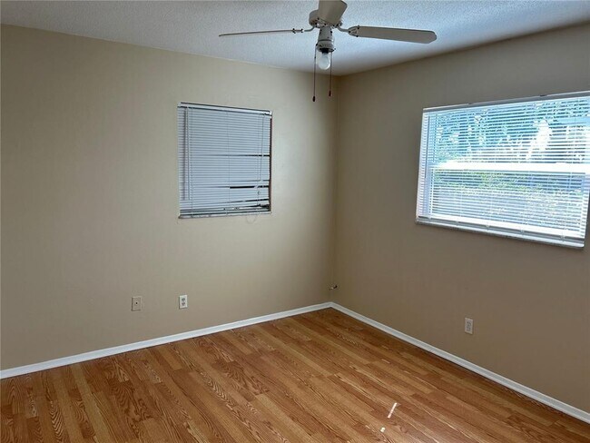 Building Photo - 177 Golf Club Ln