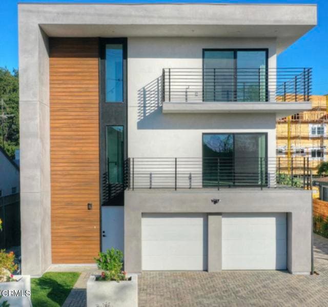 Building Photo - 5626 Auckland Ave