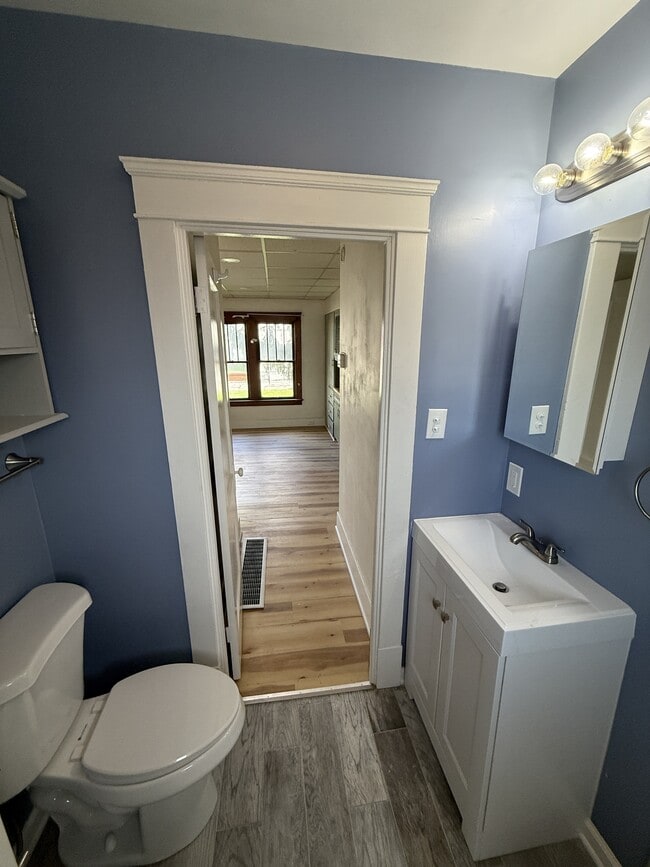 Foto del edificio - 2232 Youngstown Rd SE