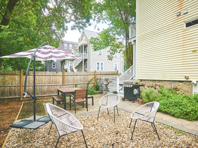 Outside space shared with 1 other unit - 63 PARKER STREET