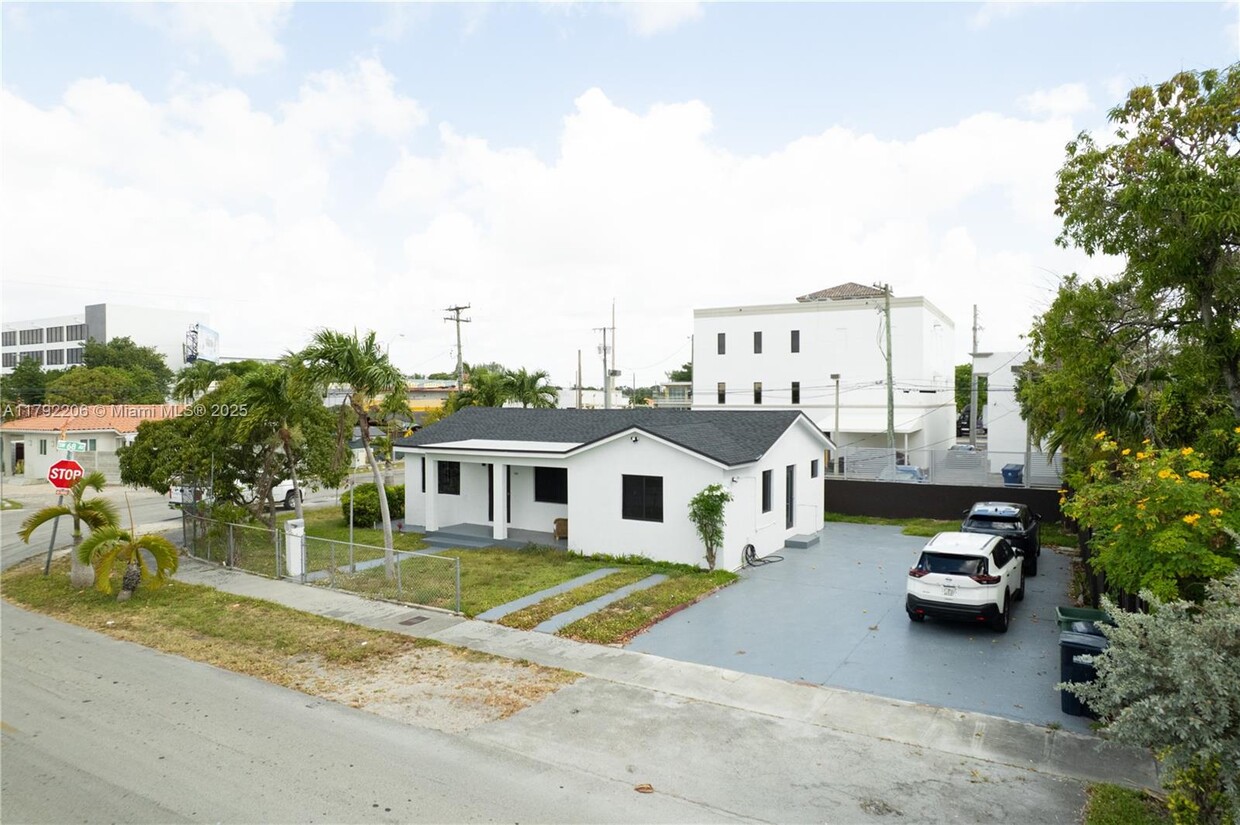 Primary Photo - 6791 SW 25th St