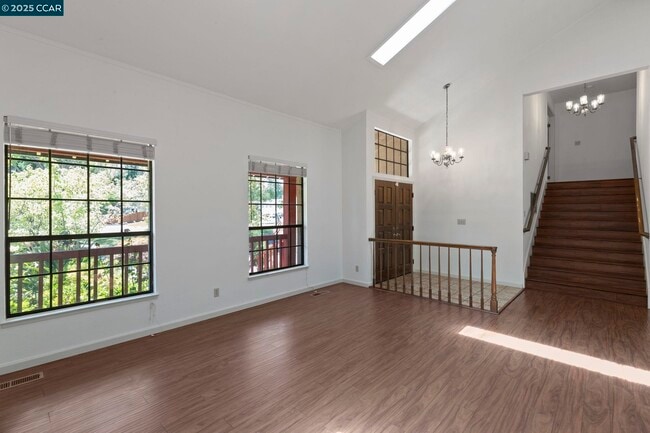 Building Photo - 332 Cameron Cir