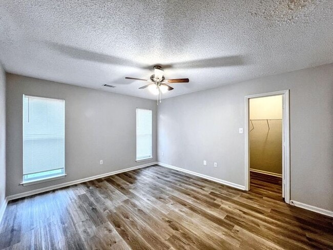 Building Photo - 7611 Lilly Dr