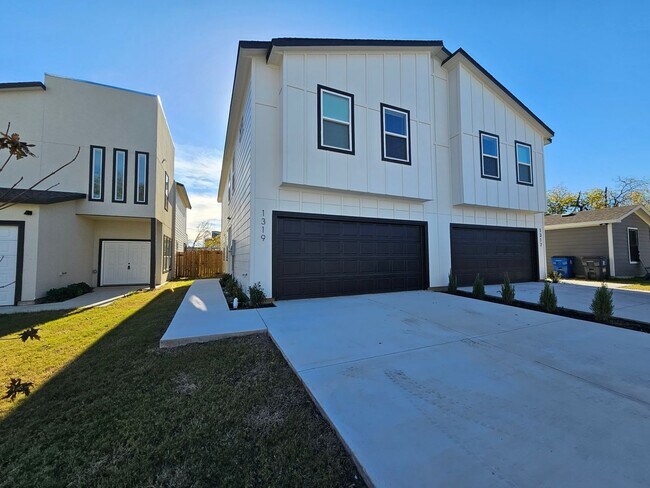 Foto del edificio - BRAND NEW BUILD!!