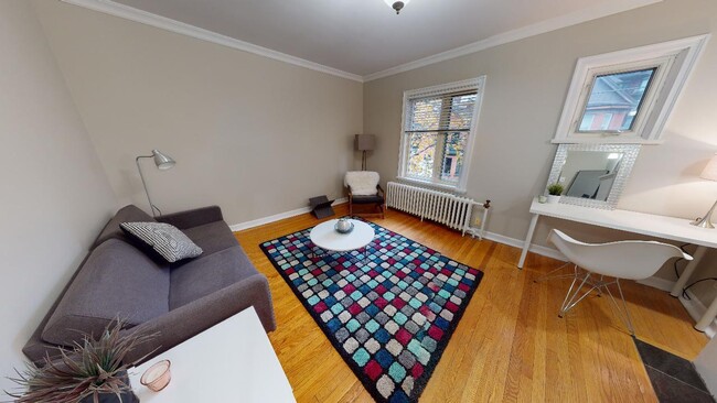 Building Photo - 233 Nepean