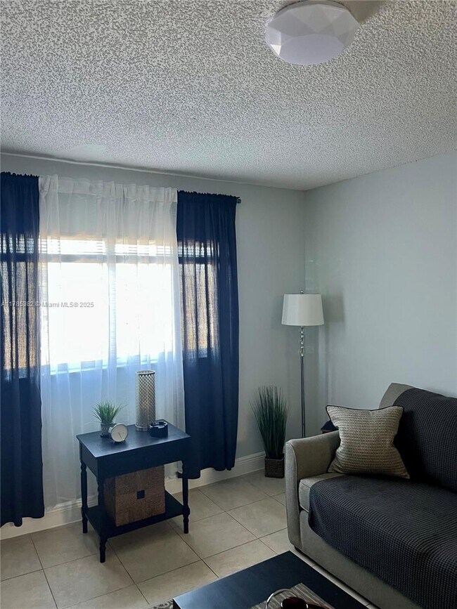 Foto del edificio - 3610 N 56th Ave