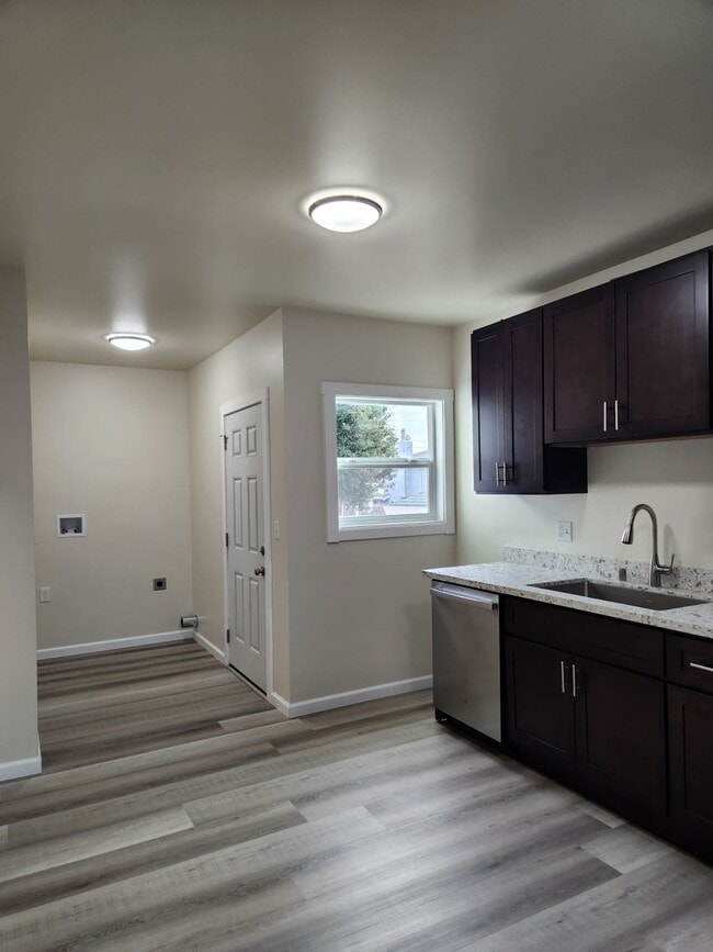 Photo - 242 16th St Townhome