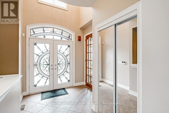 Photo du bâtiment - 1527 Arrowhead Rd