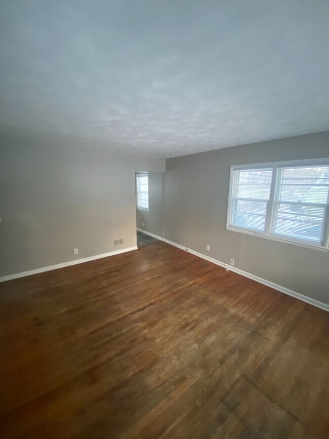 Foto del edificio - Nice 3 bed 1 bath house $1150