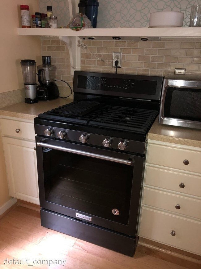 Foto del edificio - 3 br, 3 bath House - 9417 Groundhog Dr
