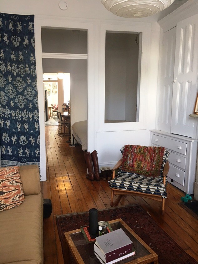 Primary Photo - 415 Van Brunt St
