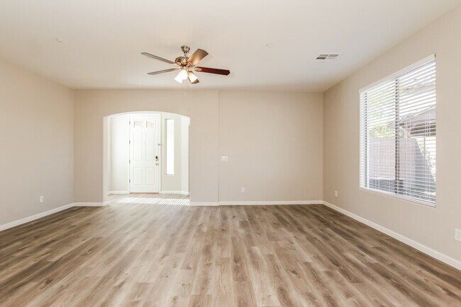 Building Photo - 30999 N 127th Ave