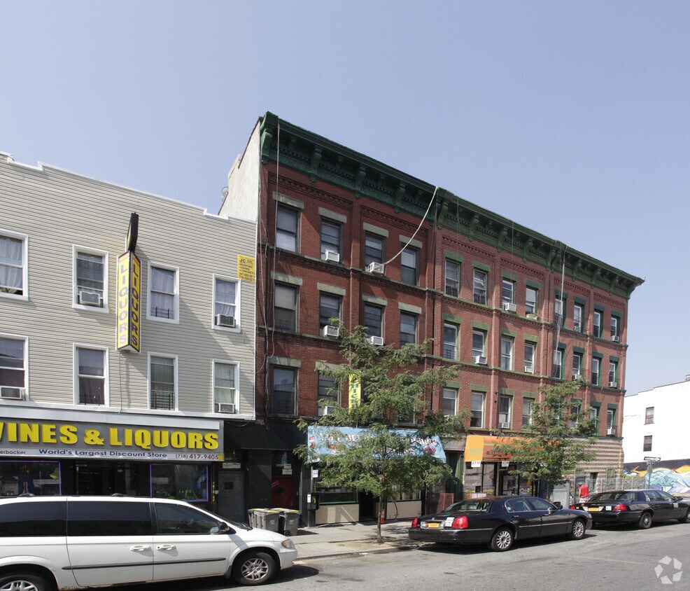 Foto principal - 200 Knickerbocker Ave