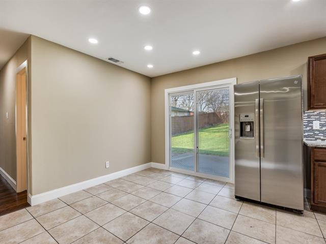 Foto del edificio - 8911 Angleton Pl