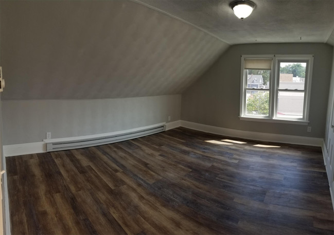 Building Photo - 416 Rantoul St