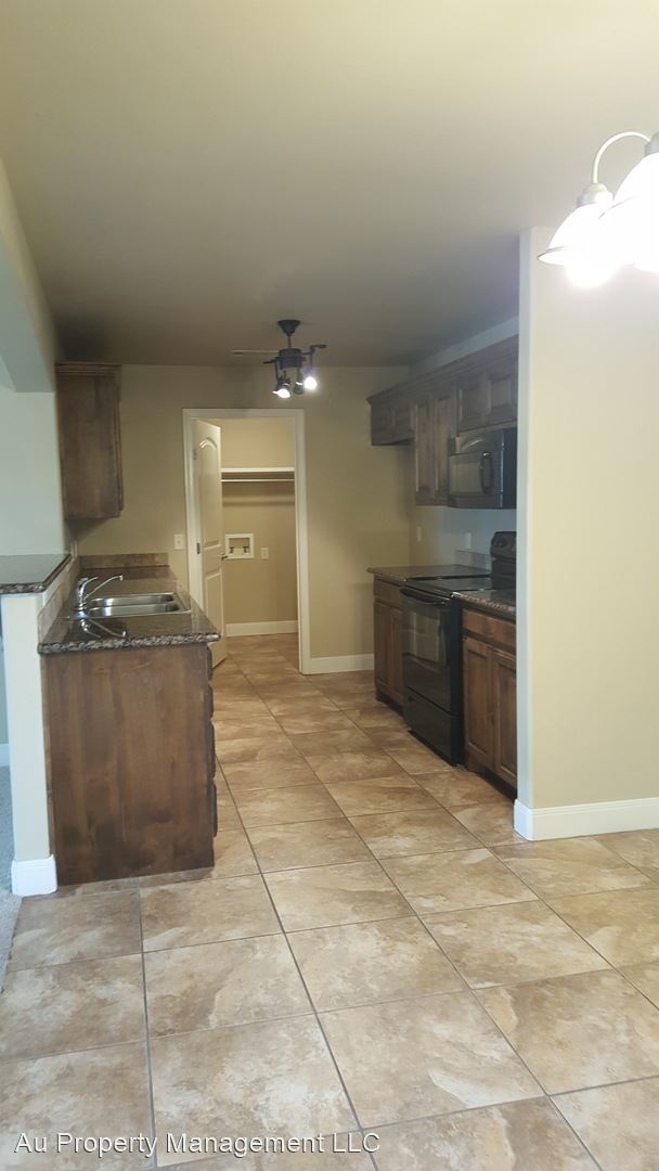 Building Photo - 3 br, 2 bath House - 9310 ORRY AVE.