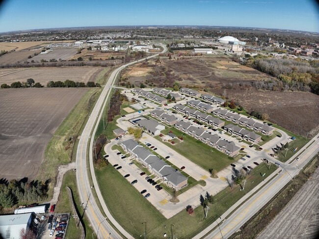 3D Exterior - Hillcrest Park Apartments-Student Housing