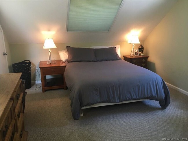 Foto del edificio - 58 River Colony