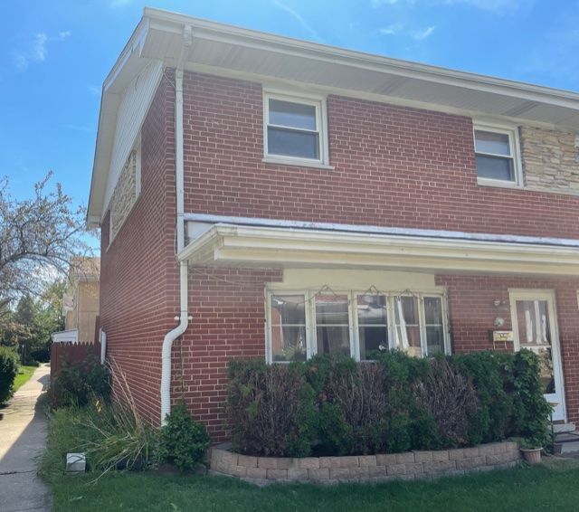 Building Photo - 7737 N Nordica Ave