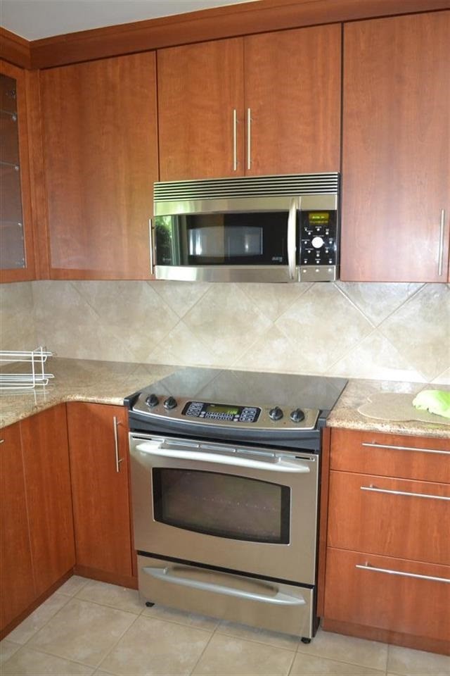 Building Photo - 2537 Stonegate Dr
