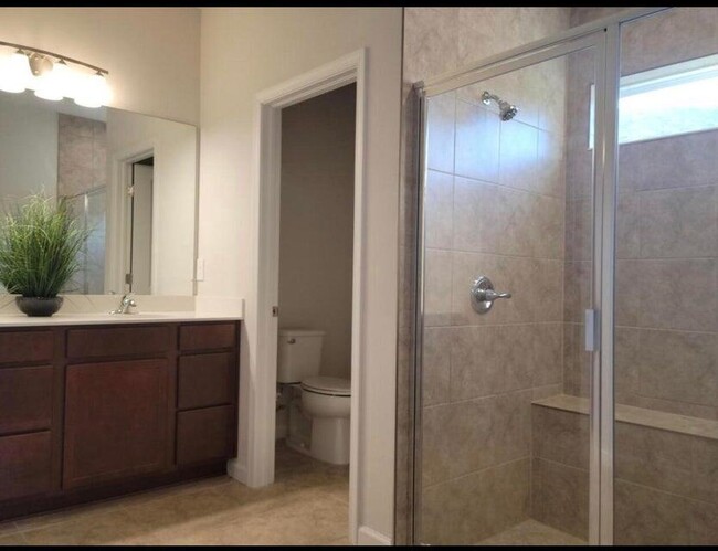 Foto del edificio - 4162 Keeson Cir