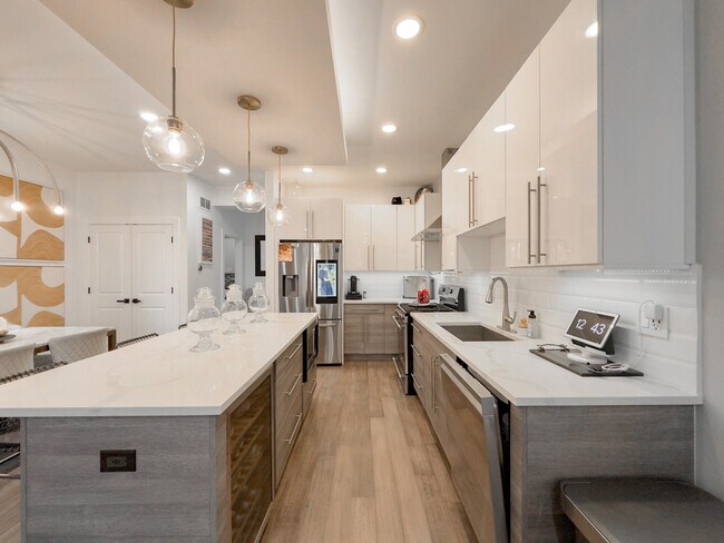 Foto del edificio - 1812 N Sawyer Ave