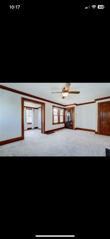 Building Photo - 477 Maplewood Ave