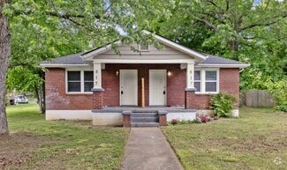 Building Photo - 815 Stafford St
